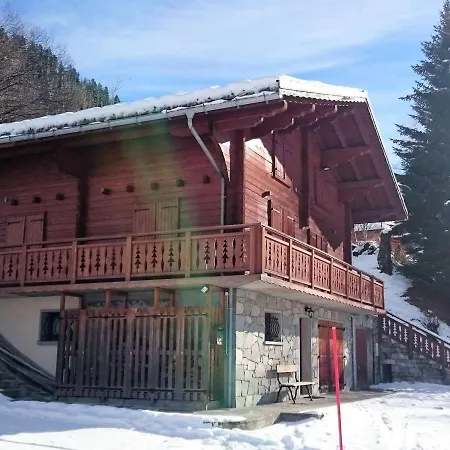 Familial Pour 10 Pers. A Proximite Des Pistes Et Commerces Avec Cheminee Et Wifi - Fr-1-342-232 *