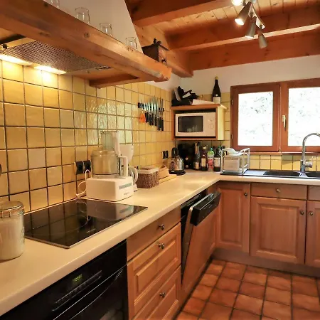 Chalet Familial Pour 10 Pers. A Proximite Des Pistes Et Commerces Avec Cheminee Et Wifi - Fr-1-342-232 Beaufort (Savoie)