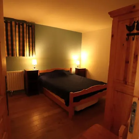 Familial Pour 10 Pers. A Proximite Des Pistes Et Commerces Avec Cheminee Et Wifi - Fr-1-342-232 Chalet *